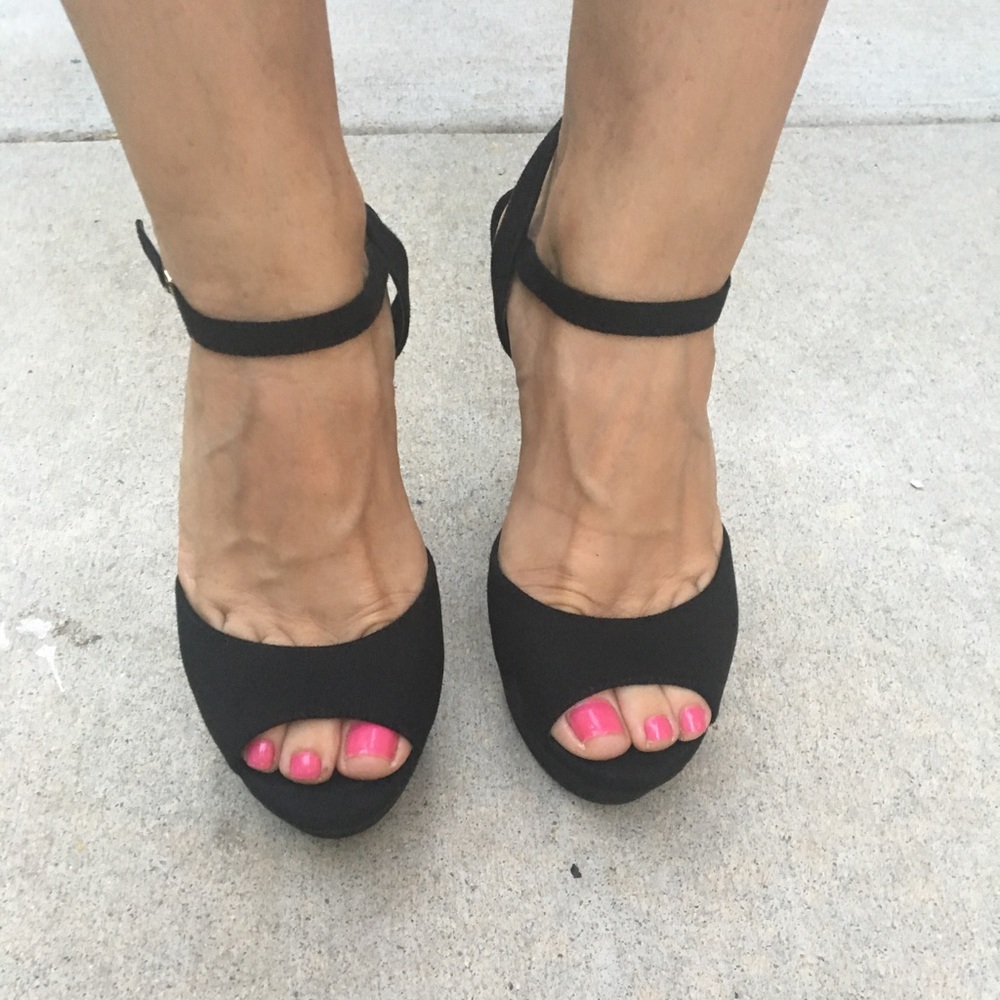 Black wedges Jennifer Lopez